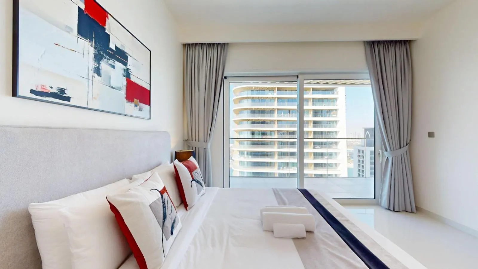 Grand Bleu 2 - Sophisticated Two Bed With Sea View Apartment Dubai